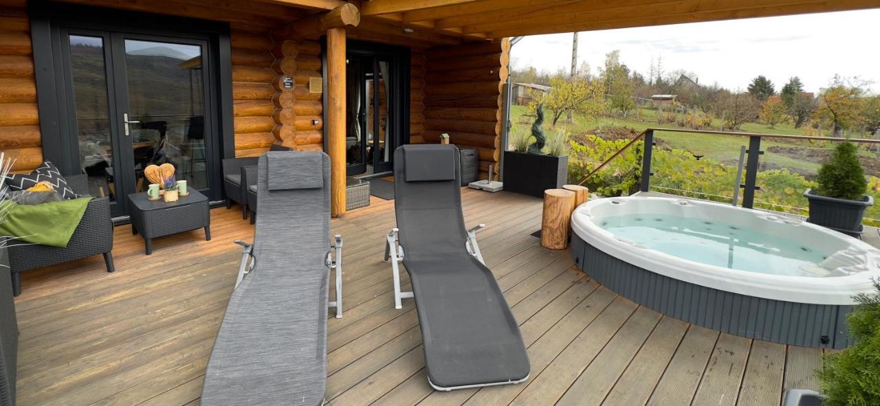 Roenk Relax Appartement Miskolc Buitenkant foto
