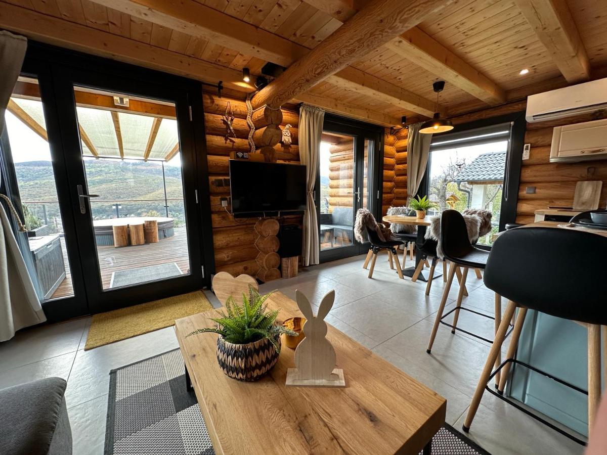 Roenk Relax Appartement Miskolc Buitenkant foto