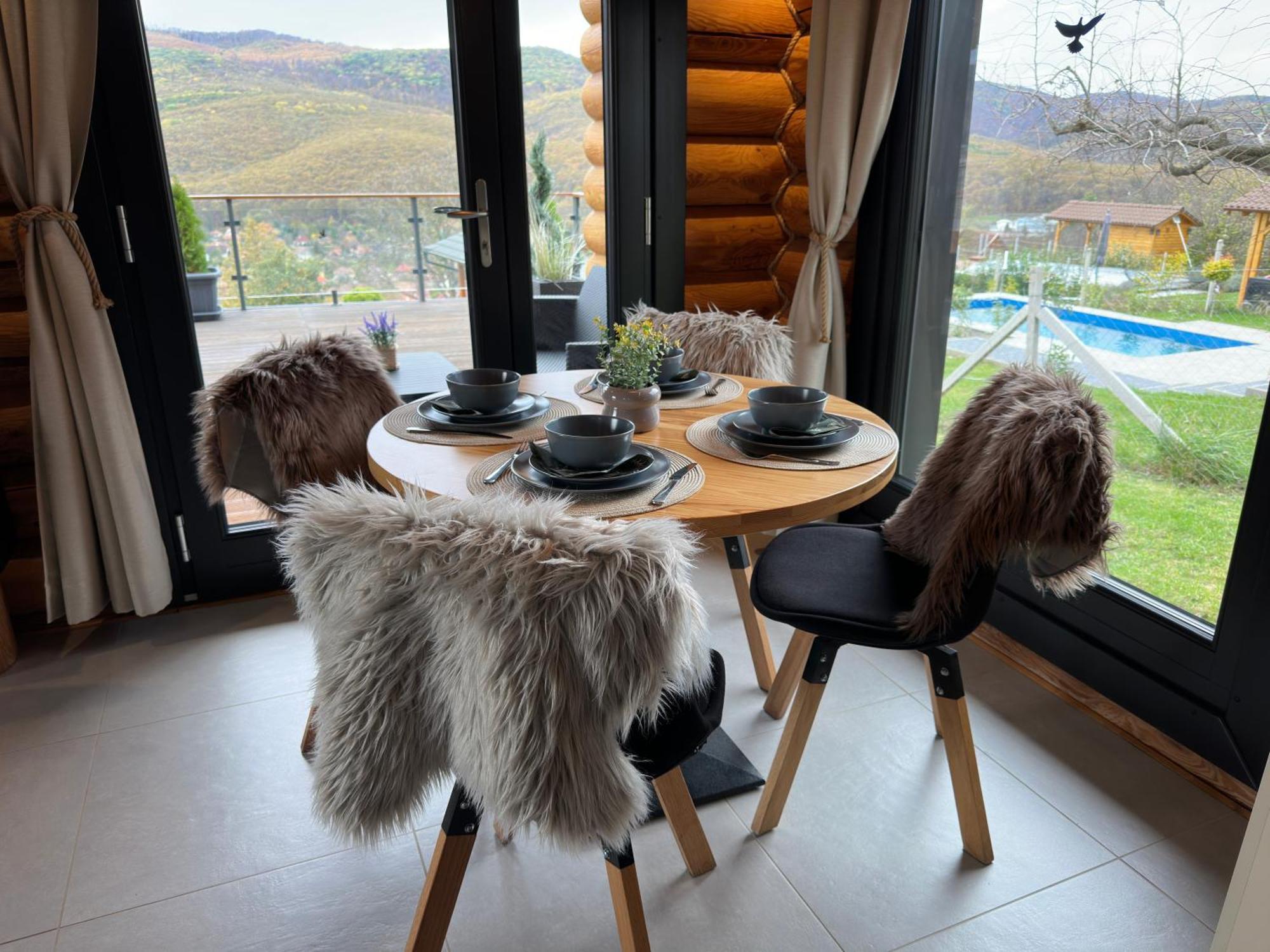 Roenk Relax Appartement Miskolc Buitenkant foto